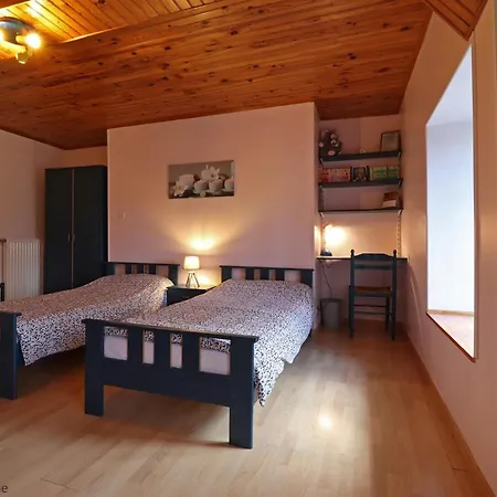 Séjour à la campagne Spacieuse Avec Grand Jardin, Animaux Acceptés - Fr-1-497-99