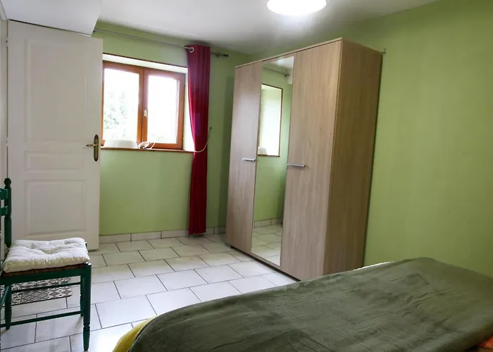 Prázdninový dům Spacieuse Avec Grand Jardin, Animaux Acceptes - Fr-1-497-99 Saint-Bomer-les-Forges