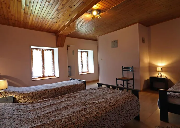 Prázdninový dům Spacieuse Avec Grand Jardin, Animaux Acceptes - Fr-1-497-99 Saint-Bomer-les-Forges