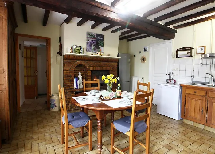 Spacieuse Avec Grand Jardin, Animaux Acceptes - Fr-1-497-99 * Saint-Bomer-les-Forges