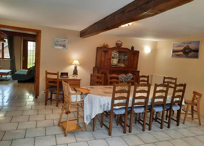 Spacieuse Avec Grand Jardin, Animaux Acceptes - Fr-1-497-99 Saint-Bomer-les-Forges